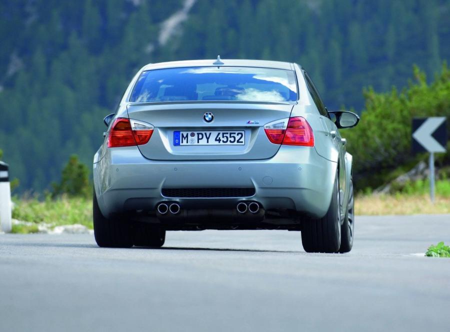  BMW M3 Sedan 2008 года  (фото 59 из 85)